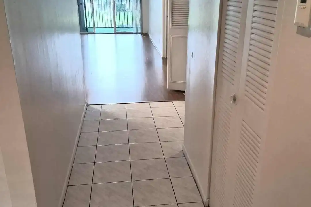3301 NW 47th Terrace #403 - View 3