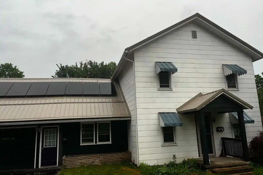 9 N Diamond St – photo 1 of 20