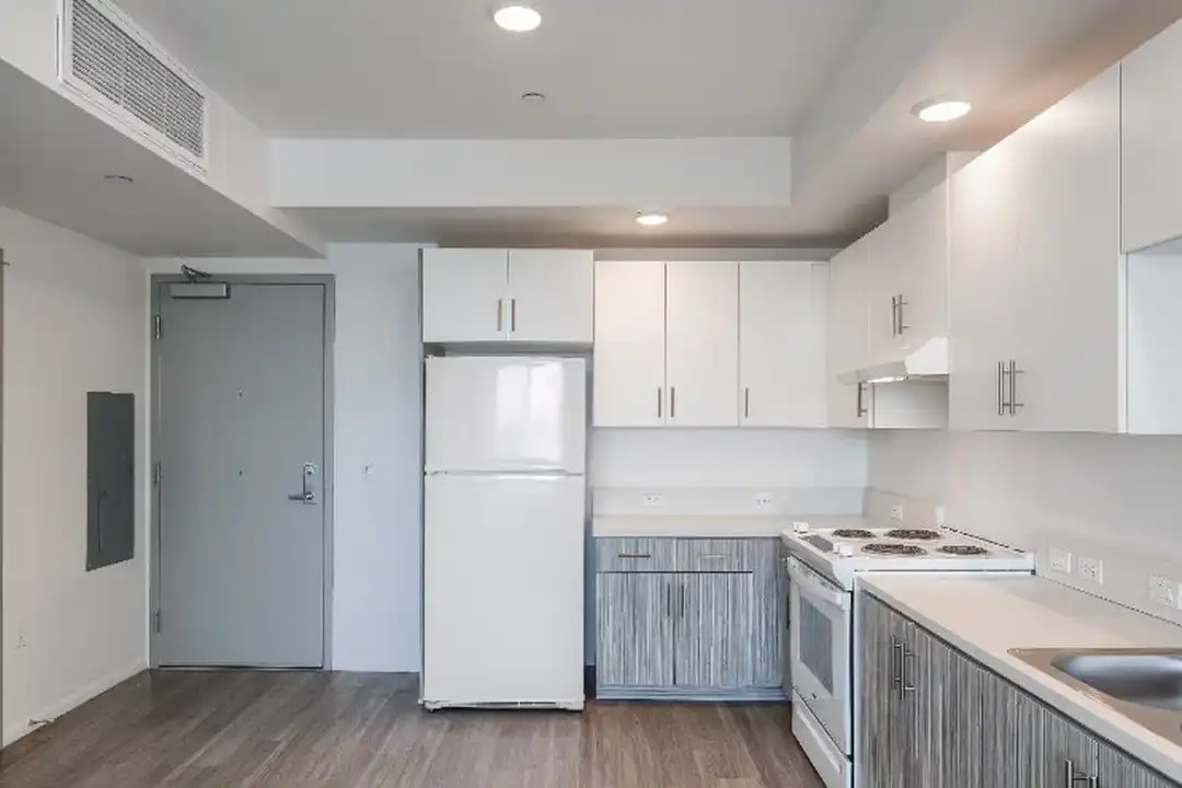Apartment in San Diego - View 5