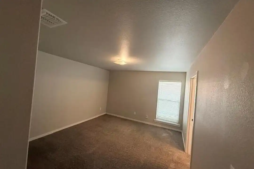 9702 Trenton Ave - View 5