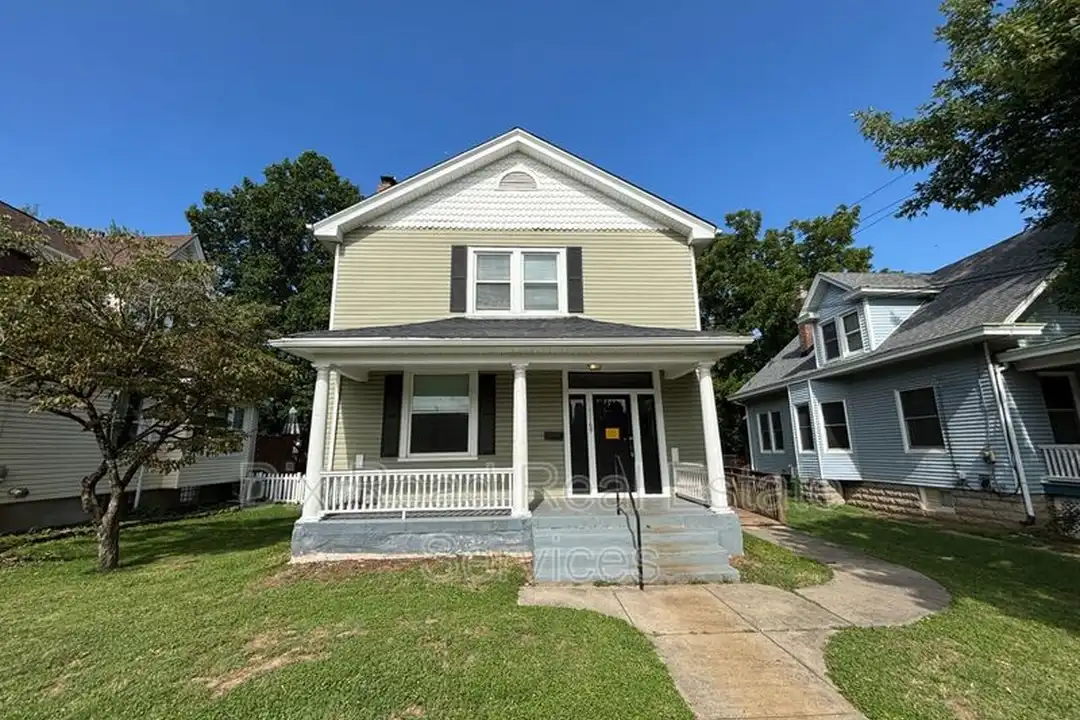 11169 Maple St – photo 1