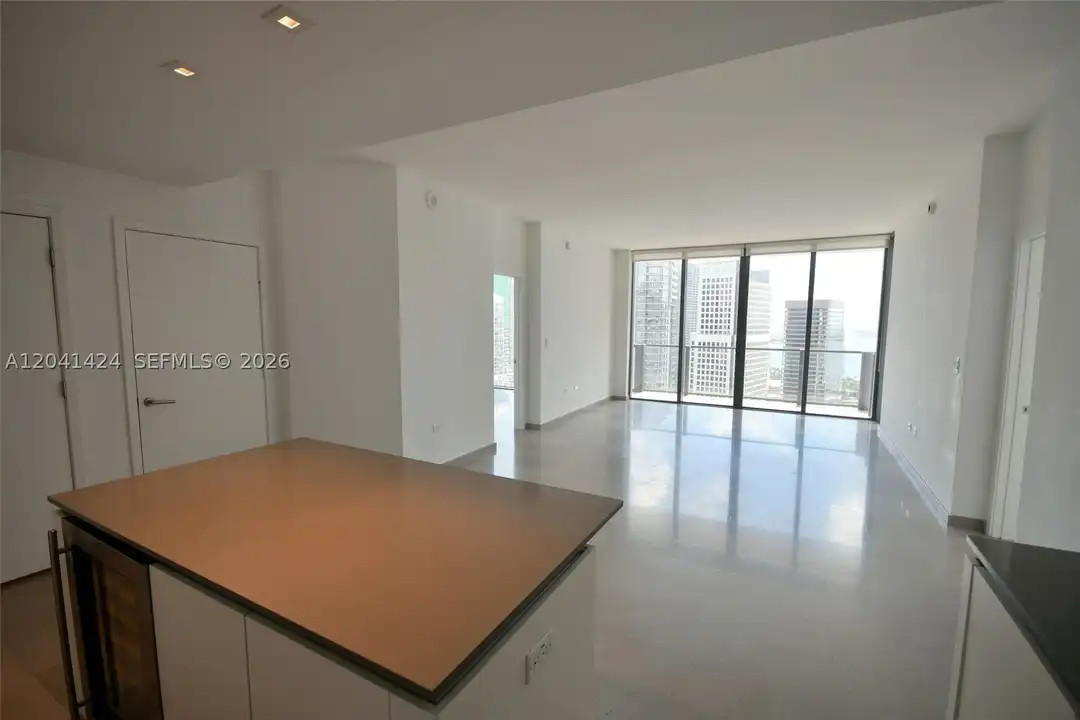 88 SW 7th St #3309 - More