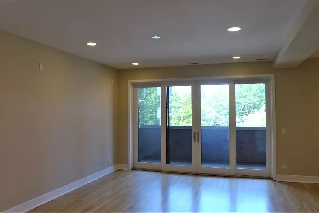 Apartment in West Chicago Township, Bucktown, Cook County - View 3
