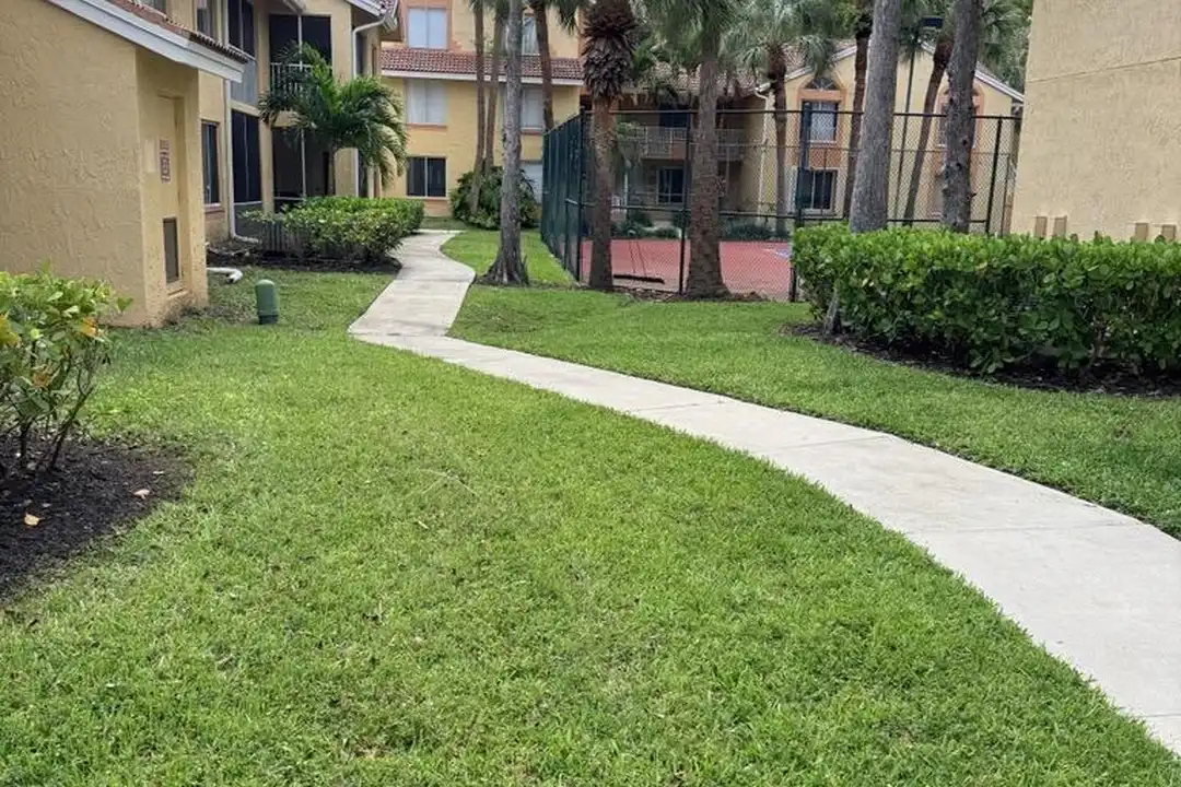 998 Coral Club Dr unit 998 - View 2