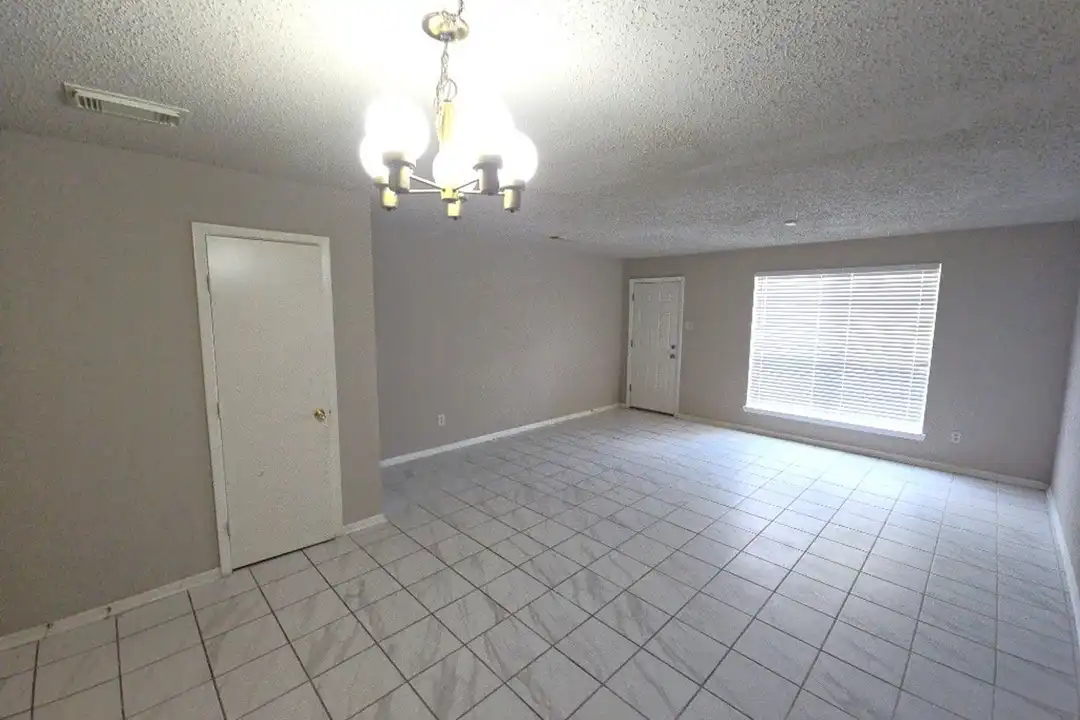 15625 Weldon Dr - View 5