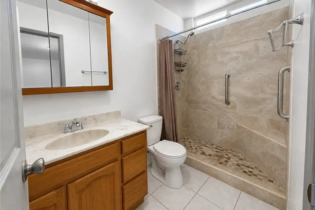 8521 Belmont St unit B - View 5