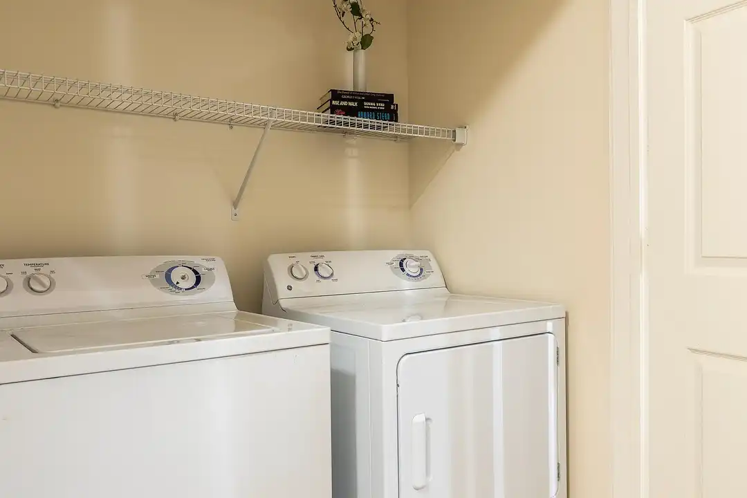 Reed Creek Apartments – photo 1