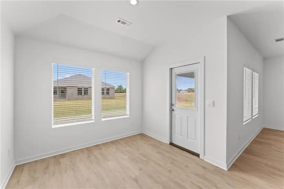 3030 Laredo Ln - View 3