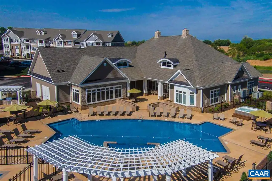 2240 Reserve Cir - View 2