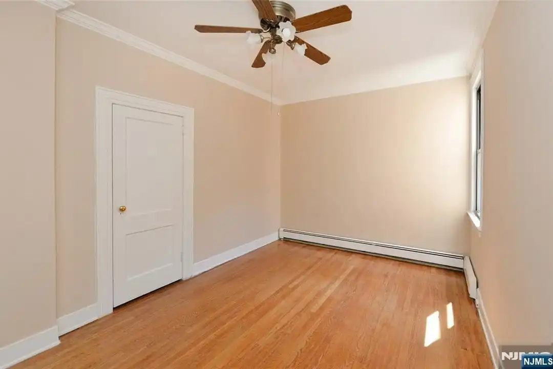 38 River Edge Rd #40B - More