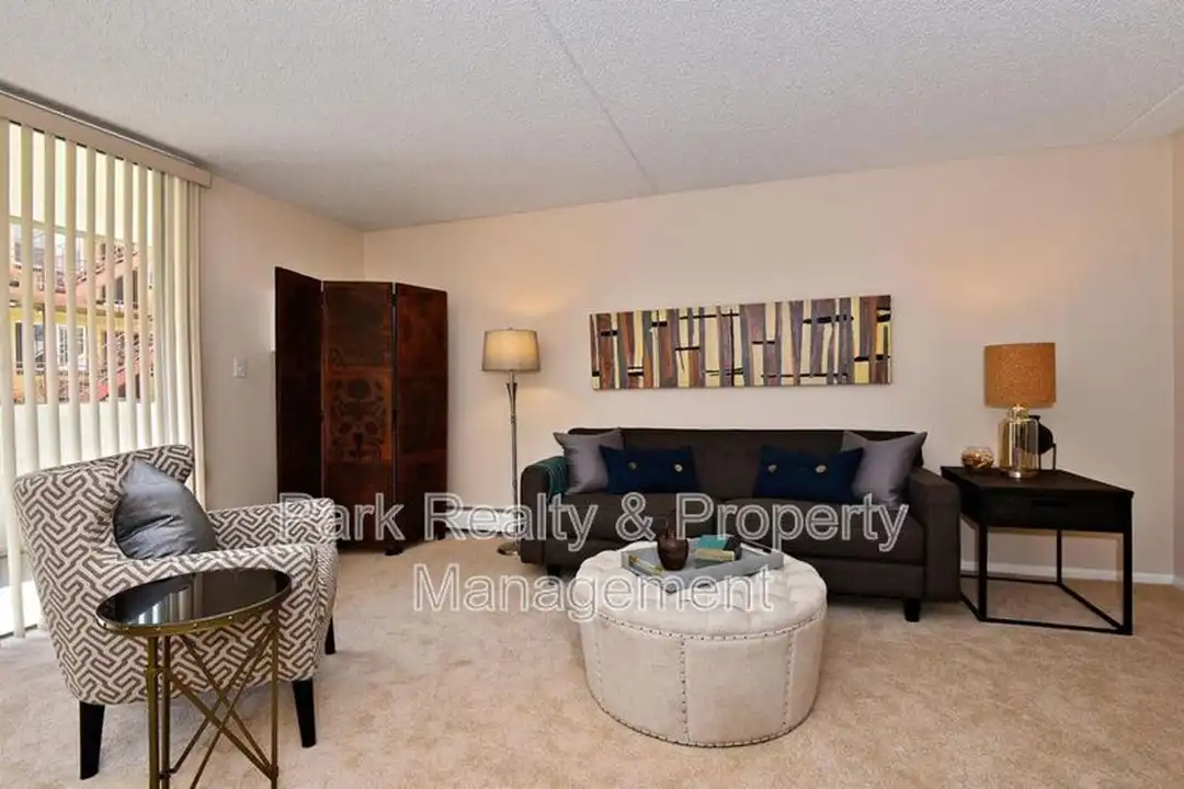 Apartment in Denver, Cheesman Park - View 3