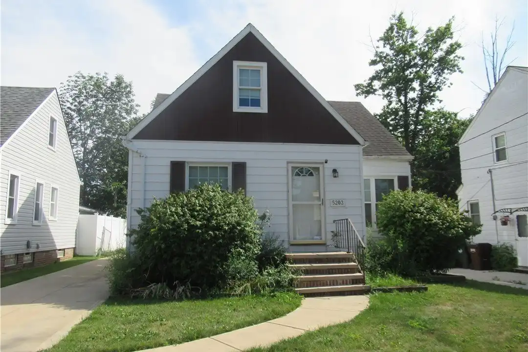 5203 Maplecrest Ave – photo 1