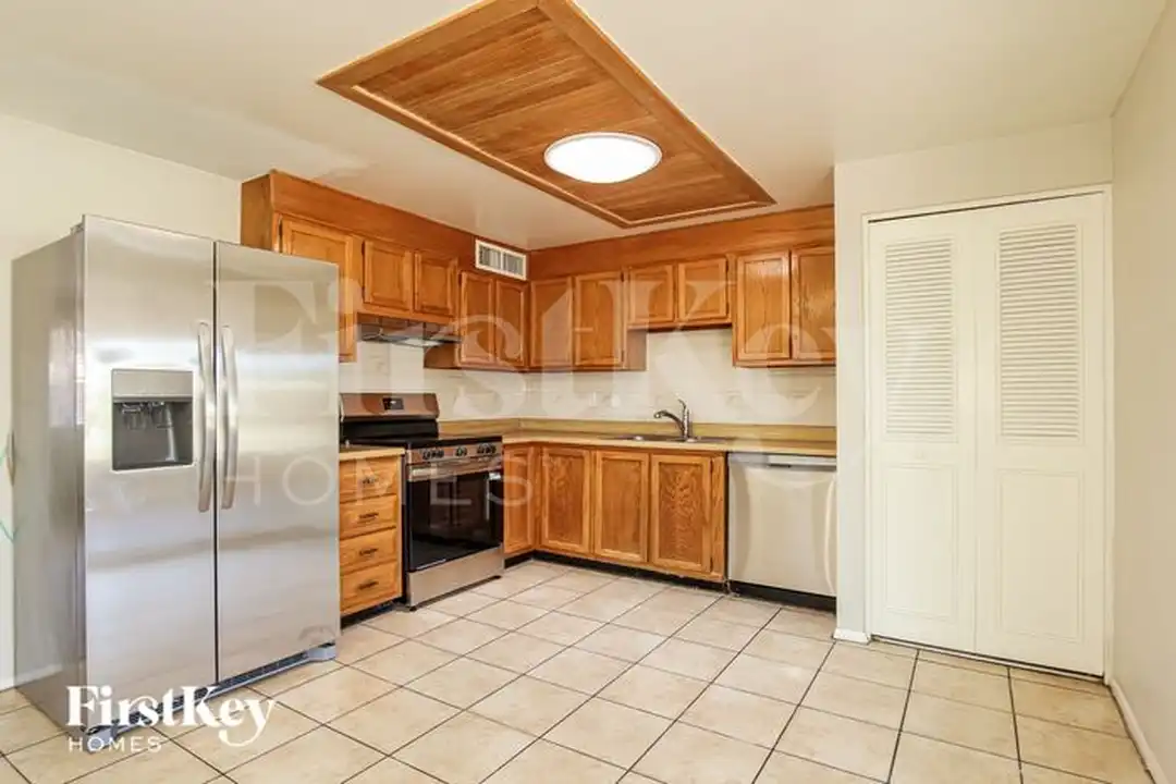 13249 N 14th Dr - View 5