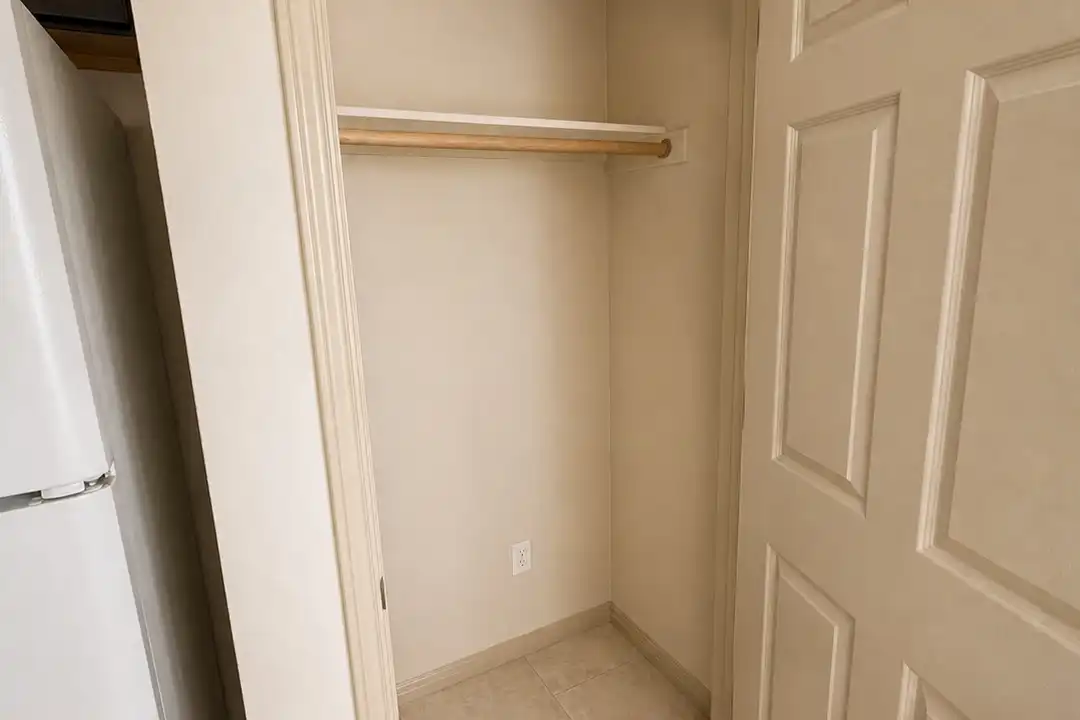 5413 Roosevelt Ave unit A - View 6