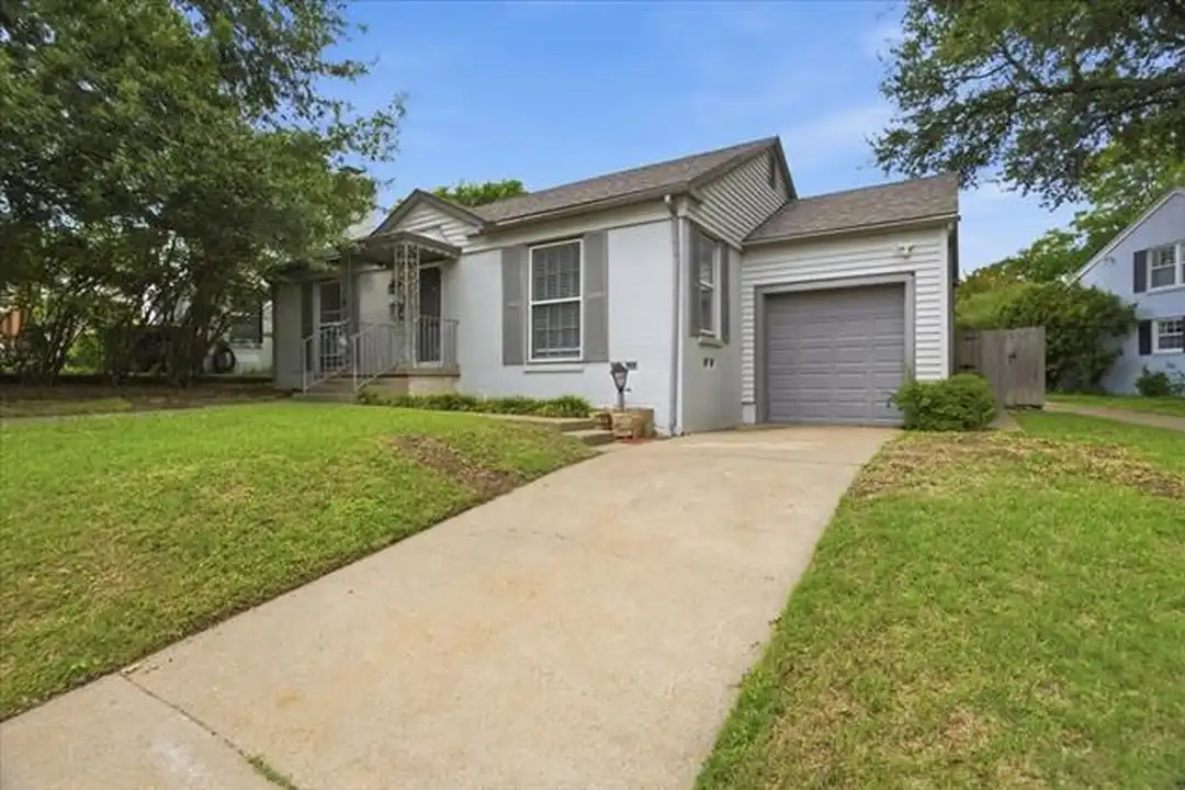 3101 Westcliff Rd W - View 4