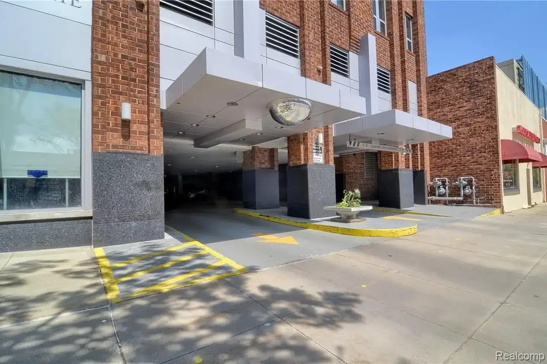 411 S Old Woodward Ave unit 1001 – photo 1