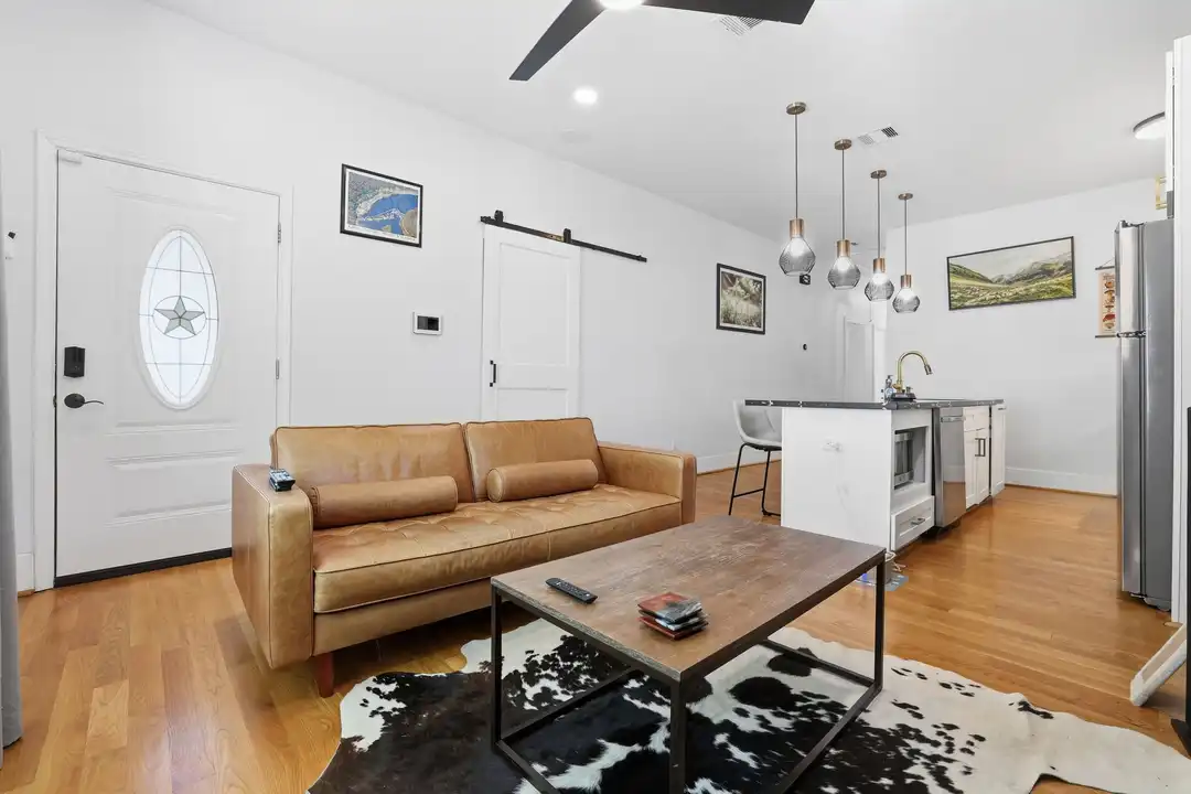 1401 Sydnor St - View 4