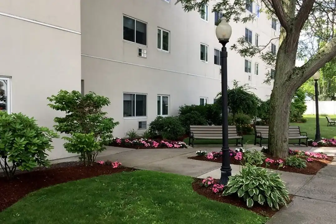301 Essex St unit 102 - View 5
