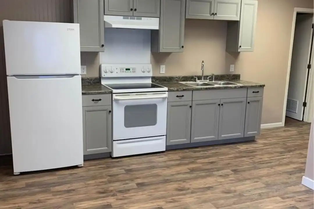818 Highland Ave unit C - View 2