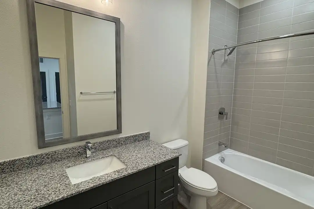 2731 E Sherman Dr unit 817 - View 6