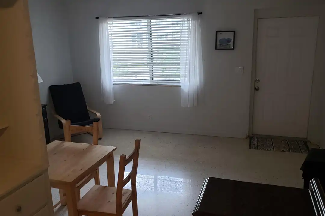 100 Cascade Ln #8 - View 4