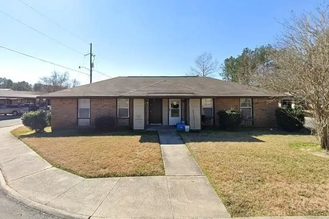 200 Senior Citizen Dr unit 102 - More