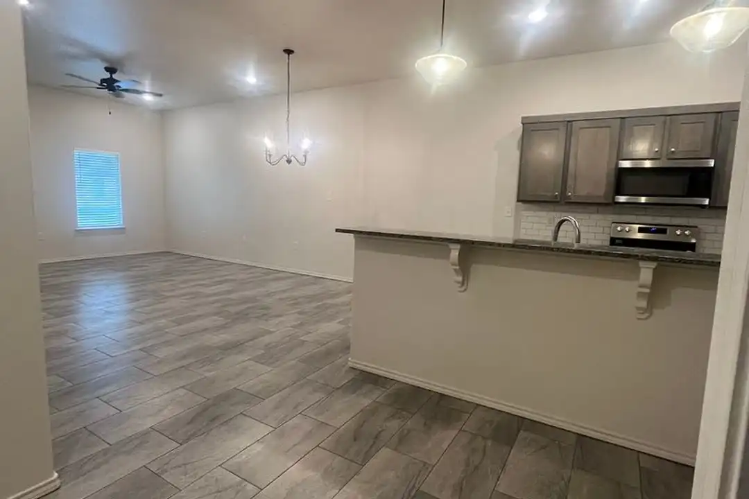 2613 136th St - View 3