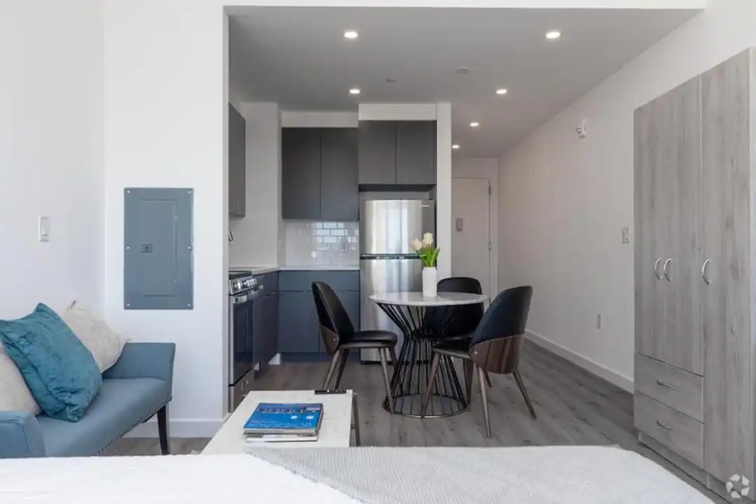 28 Cottage St - View 2