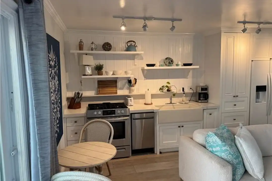 1398 Seacoast Dr unit C – photo 1