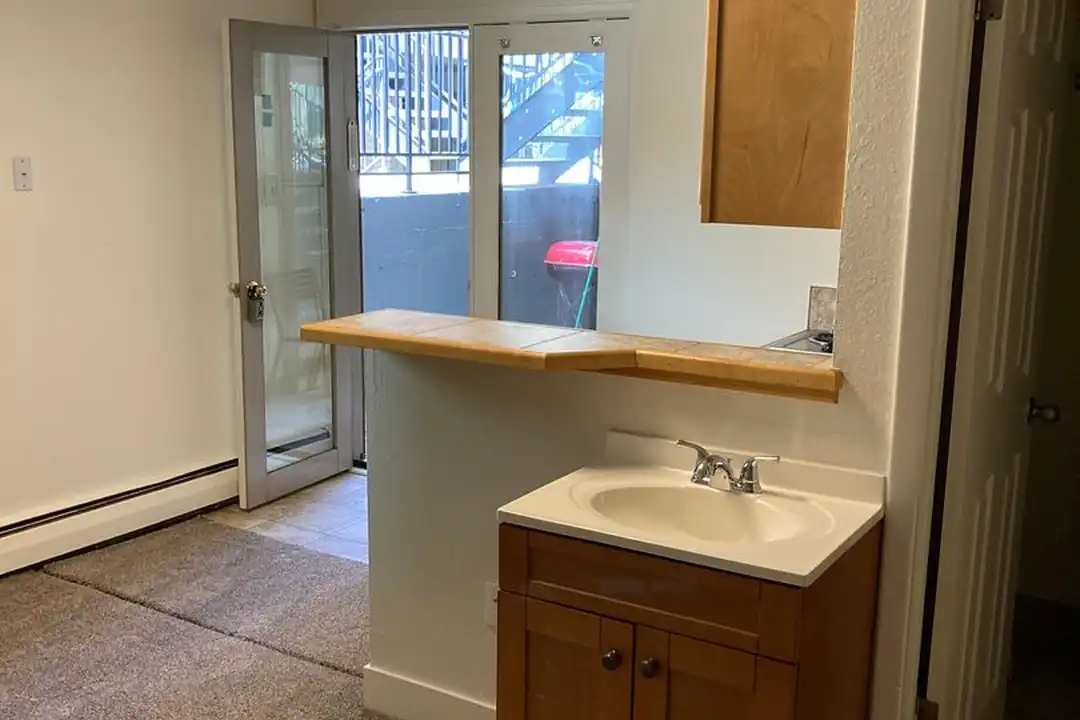 2000 Canyon Blvd unit 5B - More