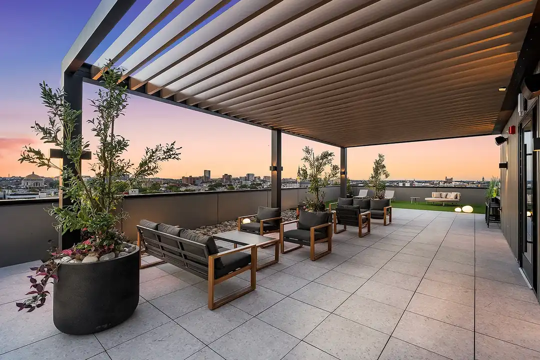 Apartment in Philadelphia, Center City - View 2