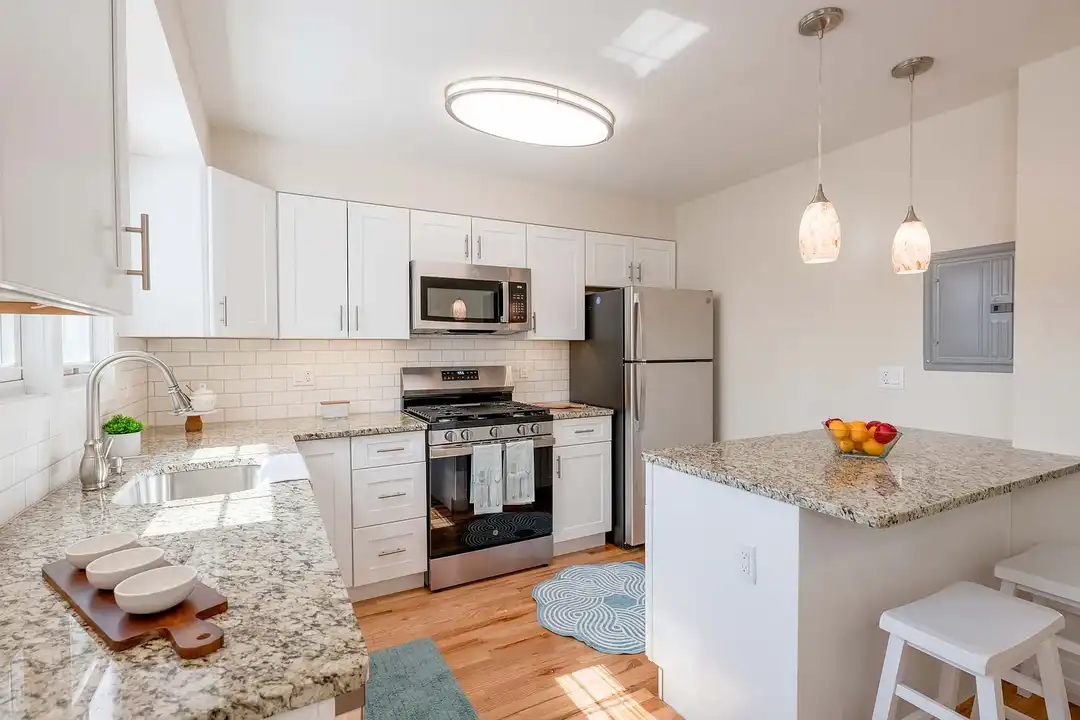 Jackson House Apartments - View 3