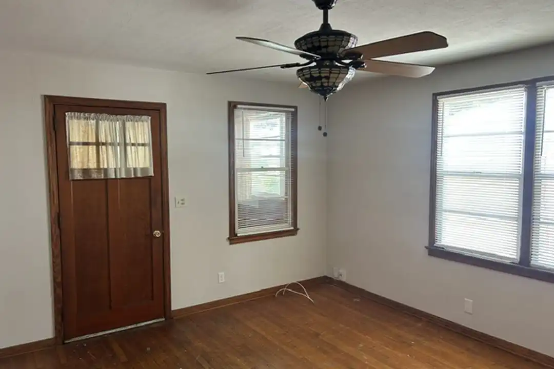 7511 N Shore Dr – pohled 5