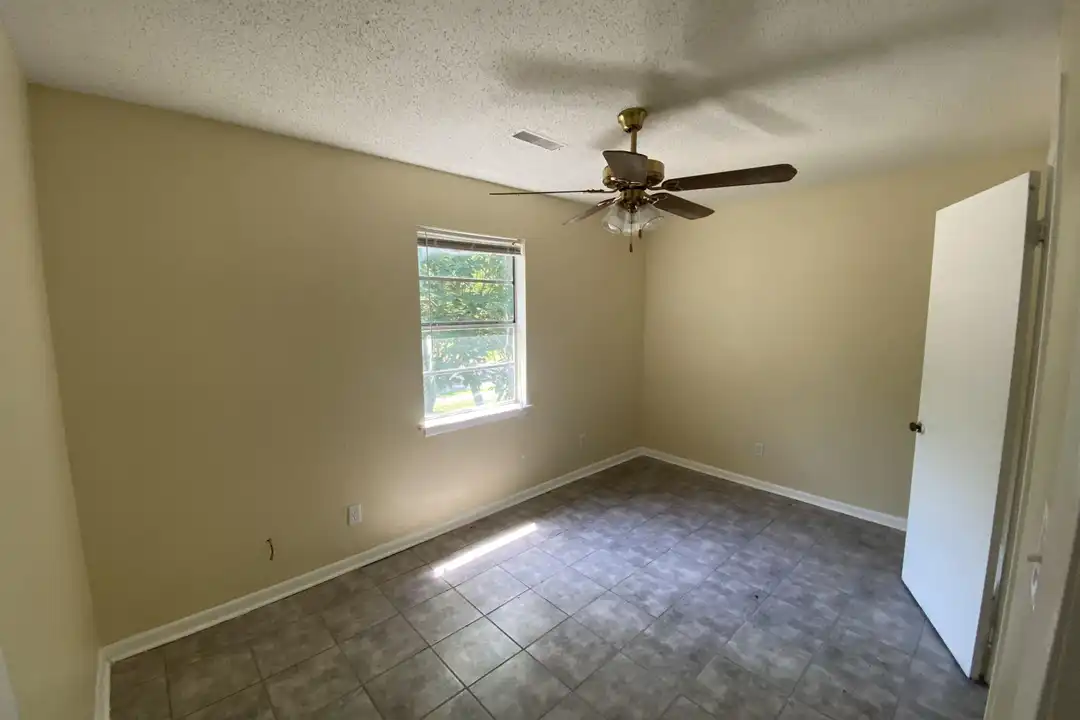 4008 Penny St SW unit A - View 5