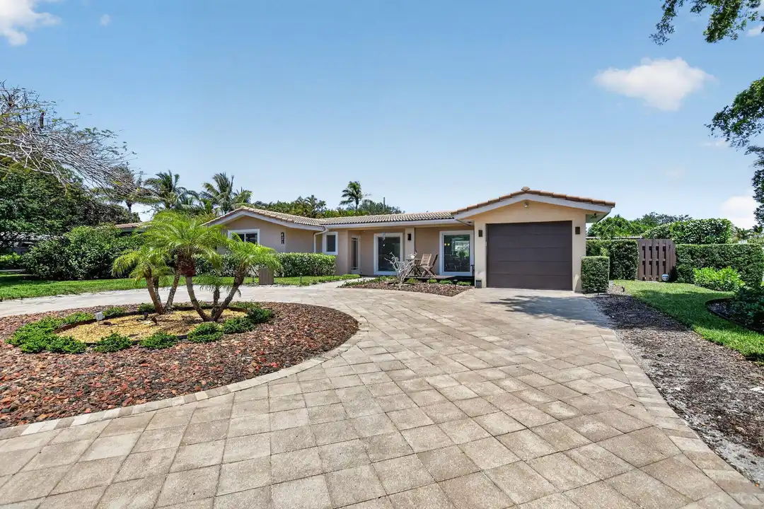 424 SW 7th Way - View 5
