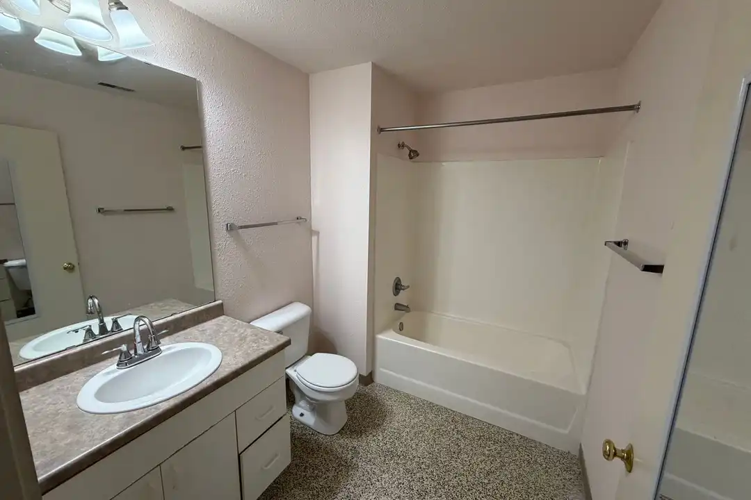 Apartment in Mineral Point - View 2