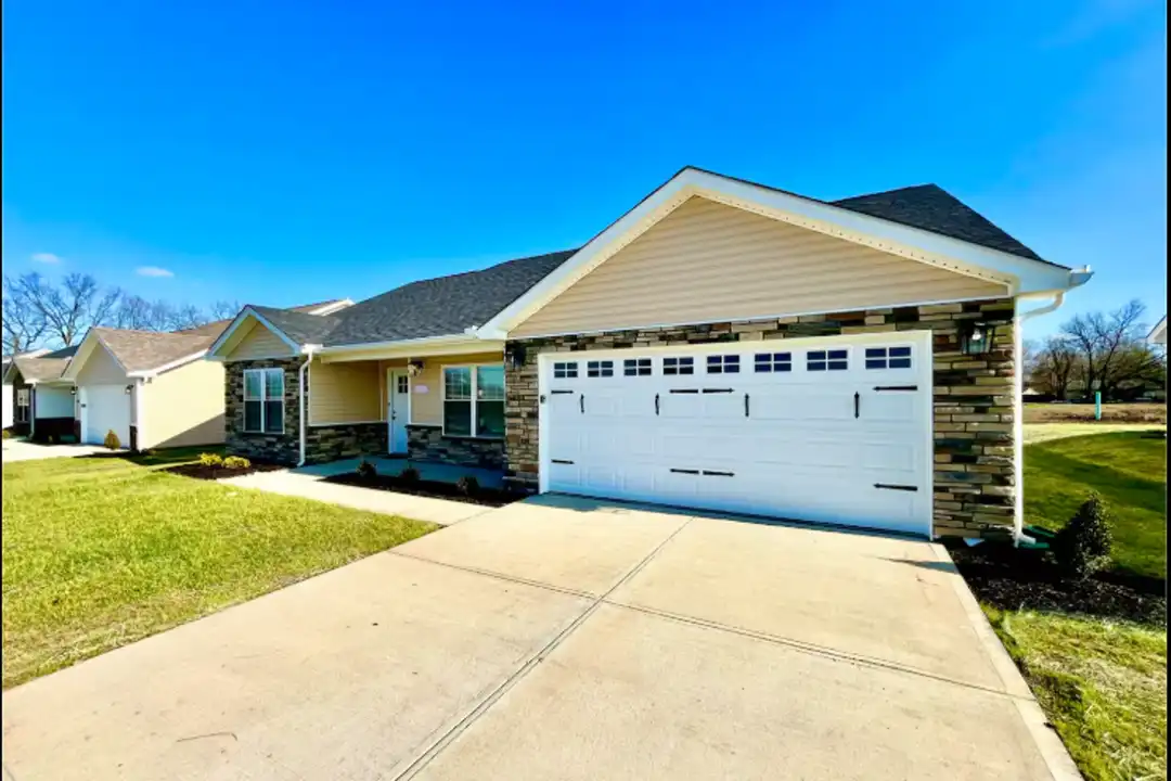 810 Pierson Rd – photo 1 of 19