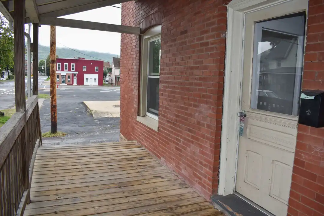 316 N Henderson St unit RCON316 – photo 1 of 34