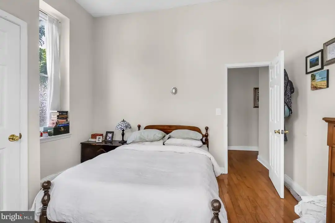 3017 W Girard Ave unit 2R - More