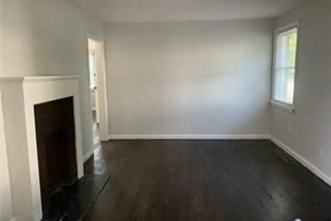 3324 Meadowbridge Rd - View 4