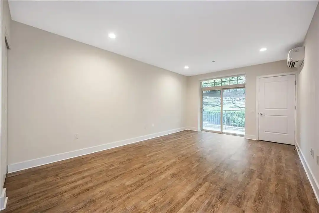 40 Jackson Ave - Luxury 55+ Community – photo 1 of 23