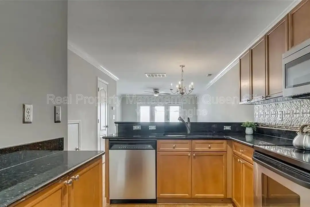 Apartment in Charlotte - View 3