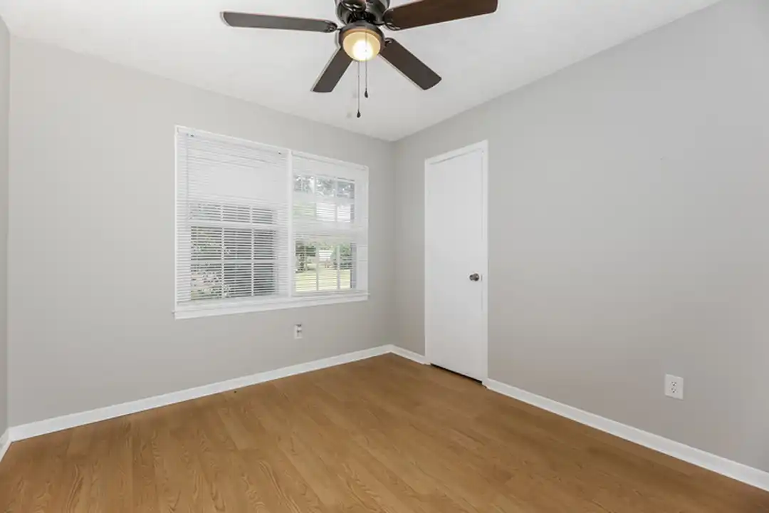 107 Windsor St - View 6
