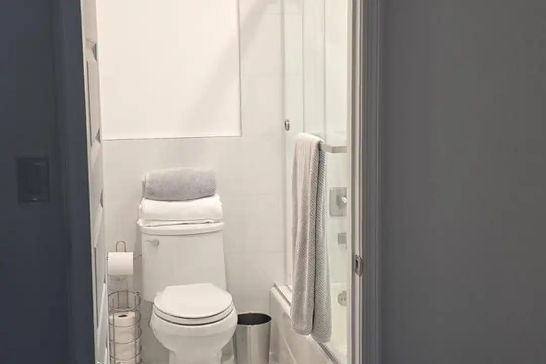 530 W 3rd St unit A - View 4