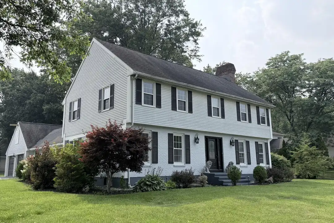 7 Fenway Ct – photo 1