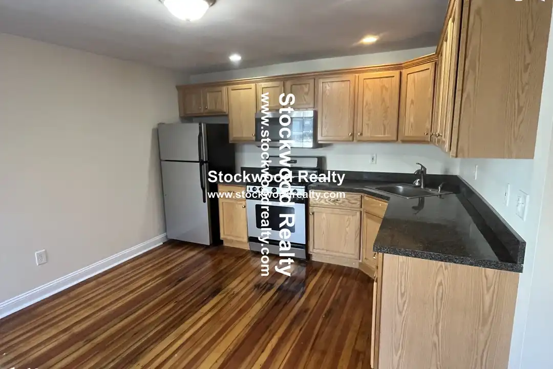 Apartment in Boston - View 2