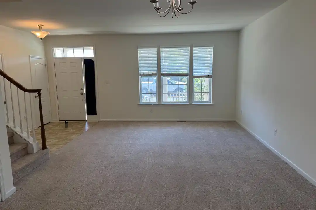 280 N Bayberry Pkwy - View 3