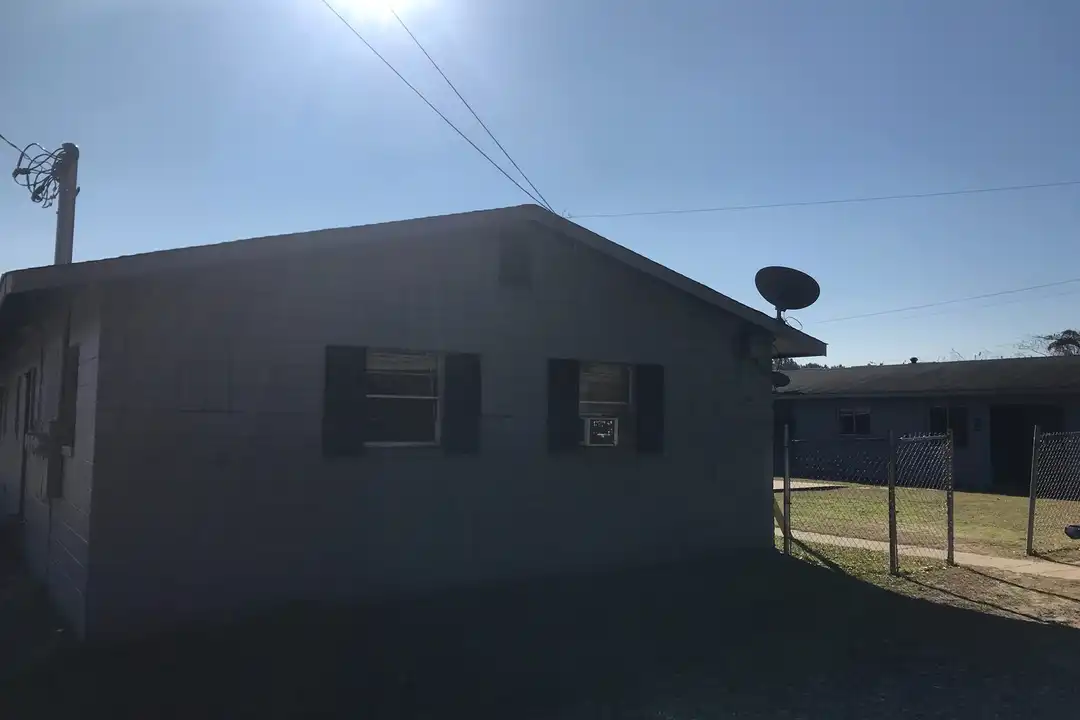 3403 Terminal Ct unit Unit #2 – photo 1 of 2