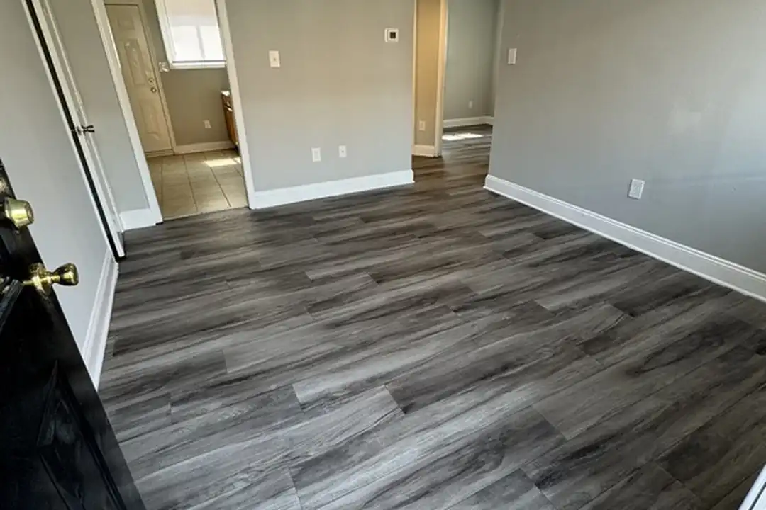 2100 Phaup St – photo 1