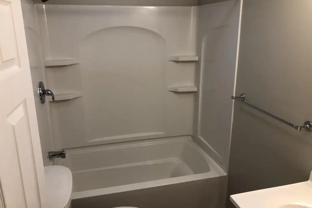 425 Oak St unit # 6 - View 3